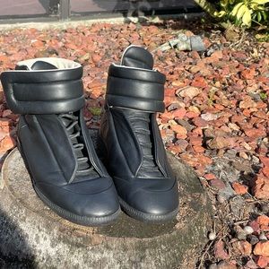 Maison Martin Margiela Clinic Margiela Future Margiela Strap